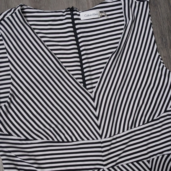 Calvin Klein Black And White Striped Knit Dress Sz 14 Career Sundress Casual - Picture 3 of 5
